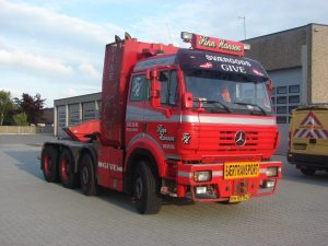 Finn Hansen Mercedes-Benz SK 8×4