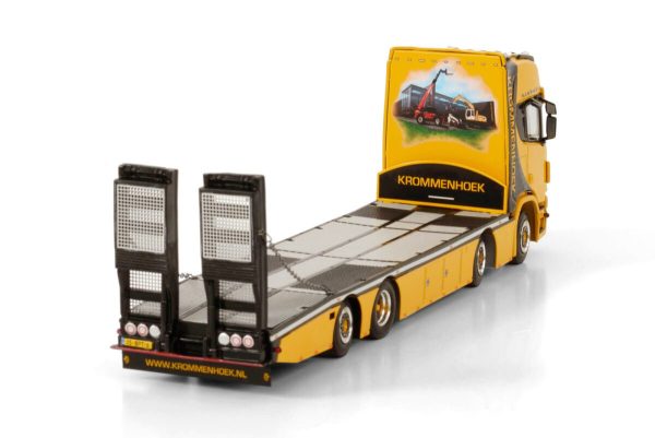 Krommenhoek BV; SCANIA R HIGHLINE | CR20H 8X2 TAGAXEL RIGAD | HARTS - Bild 4