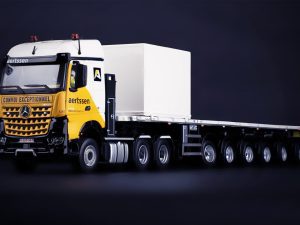 Aertssen Mercedes-Benz Arocs StreamSpace 6×4 med Nooteboom 6-axel motviktstrailer och 10ft container