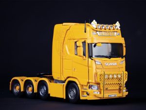 TABERGS  SCANIA S-SERIES HIGH ROOF 8X4