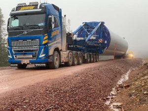 HAVATOR; VOLVO FH5 GLOBETROTTER 8X4 NOOTEBOOM WINDMILL TRAILER – 7 AXLE + 4 AXLE DOLLY