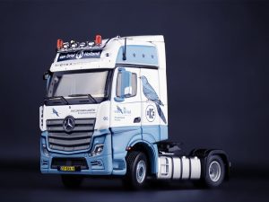 EKB Van Driel  MERCEDES-BENZ ACTROS GIGASPACE 4X2