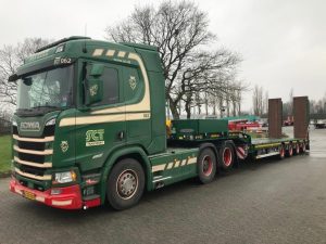 SCT TRANSPORT  SCANIA R SERIES MIDDLE ROOF 6X4 WITH NOOTEBOOM MCOS SEMI LOW LOADER 4 AXLE WITH RAMPS