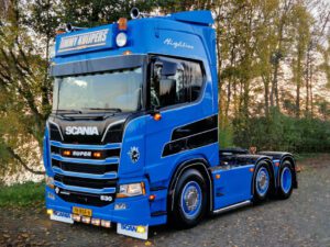 TIMMY KUIJPERS TRANSPORT; SCANIA R HIGLINE CR20H 6X2 TWIN STEER