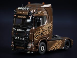 BLACK AMBER NEXT GENERATION SCANIA S SERIES HIGH ROOF 4X2
