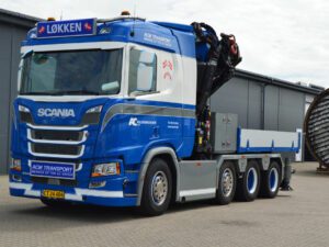AC MEJERIMASKINER; SCANIA R NORMAL CR20N 8X2 TAG AXLE FASSI 1100 + BALLAST BOX