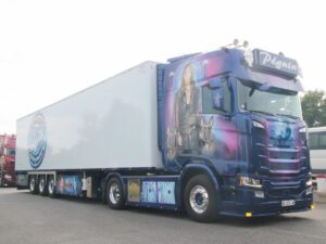 PINGVIN; SCANIA S HIGHLINE CS20H​4X2 KYLLSLÄPVAGN – 3 AXLAR