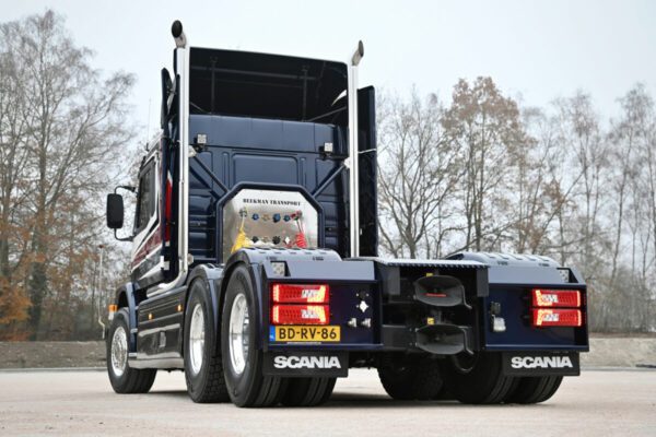 BEEKMAN TRANSPORT APELDOORN; SCANIA 3 SERIES TORPEDO 6X2 TAG AXLE - Bild 2