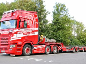 MANFRED SCHREFLER; SCANIA S HIGHLINE CS20H 6X2 TWIN STEER SEMI WHEEL WELL LOW LOADER – 4 AXLE