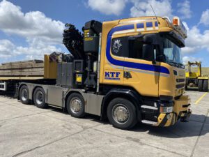 KTF HARLINGEN; SCANIA STREAMLINE HIGHLINE 8X4 WITH PALFINGER PK 92002 SH