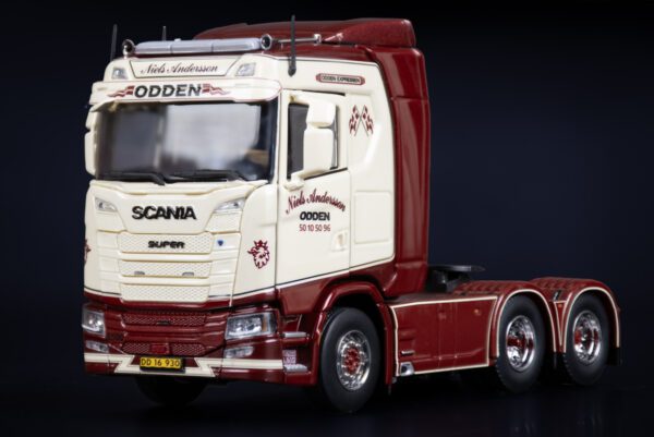 NIELS ANDERSSON  SCANIA S MIDDLE ROOF 6X4