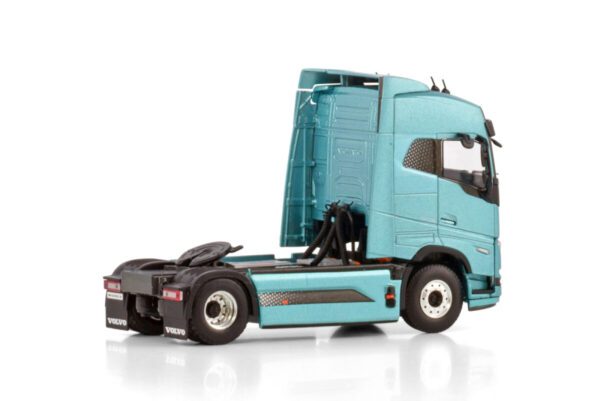 PREMIUM LINE; VOLVO FH5 GLOBETROTTER ELECTRIC 4X2 - Bild 2