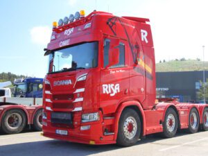 RISA; SCANIA R HIGHLINE CR20H 8X4 WITH ADD ON AXLE