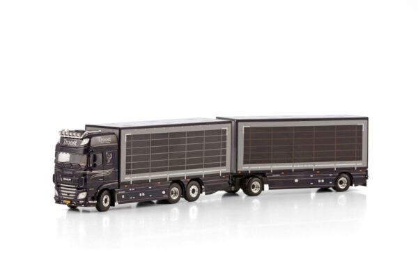 TROOST PLUIMVEE TRANSPORT; DAF XF 6X2 TAG AXLE RIGED TRUCK DRAWBAR CURTAINSIDE COMBI - 2 AXLE
