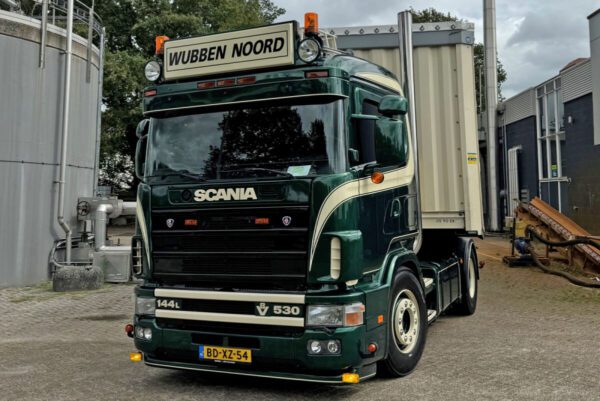 Wubben Noord; SCANIA 4 SERIES FLAT ROOF 4X2