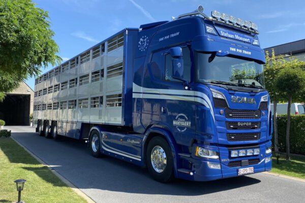 Moeyaert; SCANIA S HIGHLINE CS20H 4X2 LIVE STOCK TRAILER - 3 AXLE