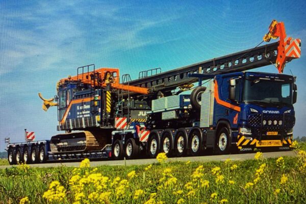 H. van Dieren; SCANIA P LOW CP20 10X4 LOW LOADER WITH DOLLY 2 AXLE - 5 AXLE