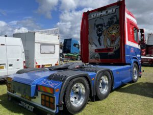 Jens H. Petersen; SCANIA R HIGHLINE CR20H 6X2 TAG AXLE