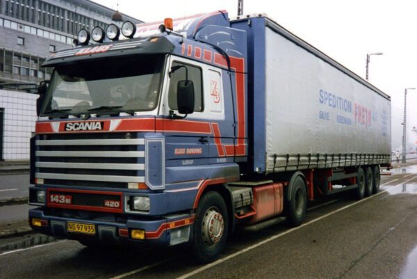 Klaus Bonding; SCANIA 3 SERIES STREAMLINE 4X2 CURTAINSIDE TRAILER - 3 AXLE