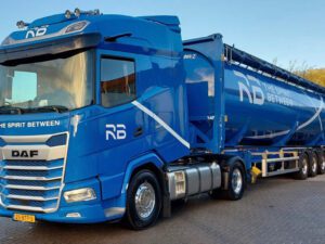 RB Logistics; DAF XG 4X2 TIPPING 40FT BULK CONTAINER TRAILER – 3 AXLE