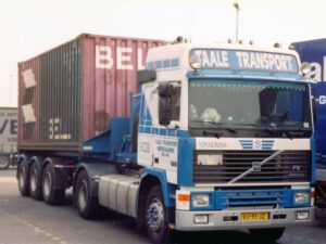 Taale Transport; VOLVO F12 GLOBETROTTER 4X2 CLASSIC CONTAINER TRAILER – 3 AXLE + 2X 20FT CONTAINER